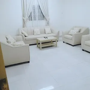 شقة صقر 11 - مجلس واسع غرفه نوم مطبخ, الرياض